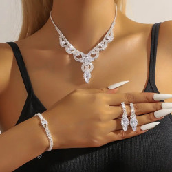 Štrasový náhrdelník, náramek a náušnice sada