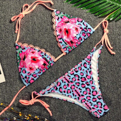 Výrazné bikiny s leopardím a květinovým vzorem | Lastyle.cz