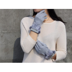 dámské šedé rukavice semišového vzhledu s kamínky a peřím