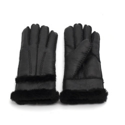 dámské zimní rukavice černé barvy z jehněčí kůže s kožešinkou