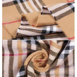 károvaná šála béžové barvy